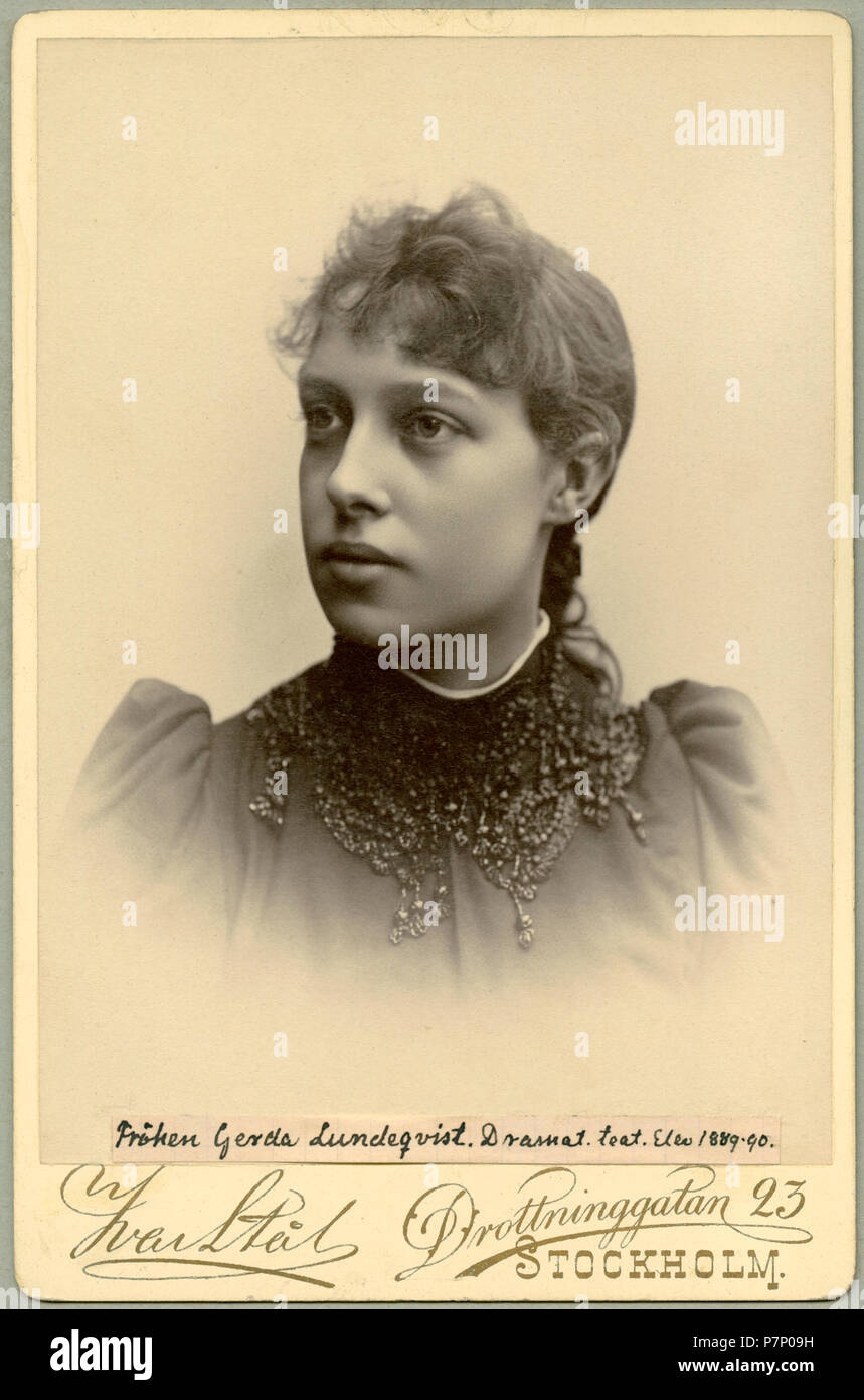 gerda lundequist feet 4