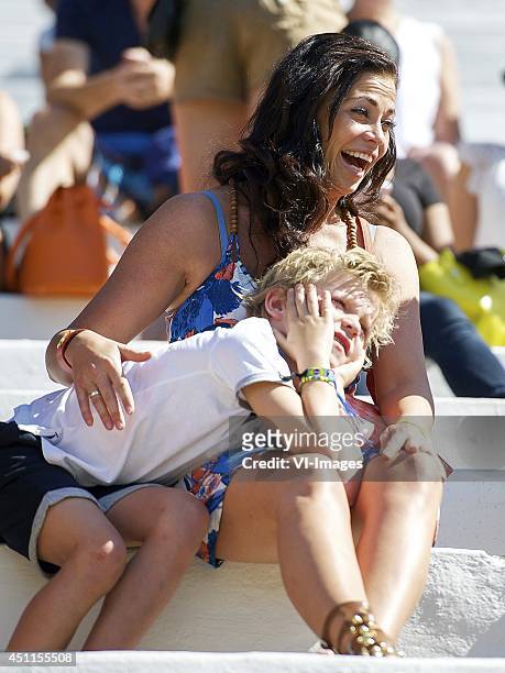 gertrude kuyt feet 1