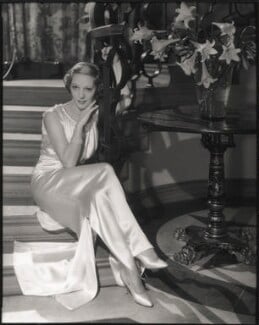 gertrude lawrence feet 1