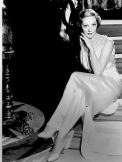 gertrude lawrence feet 4