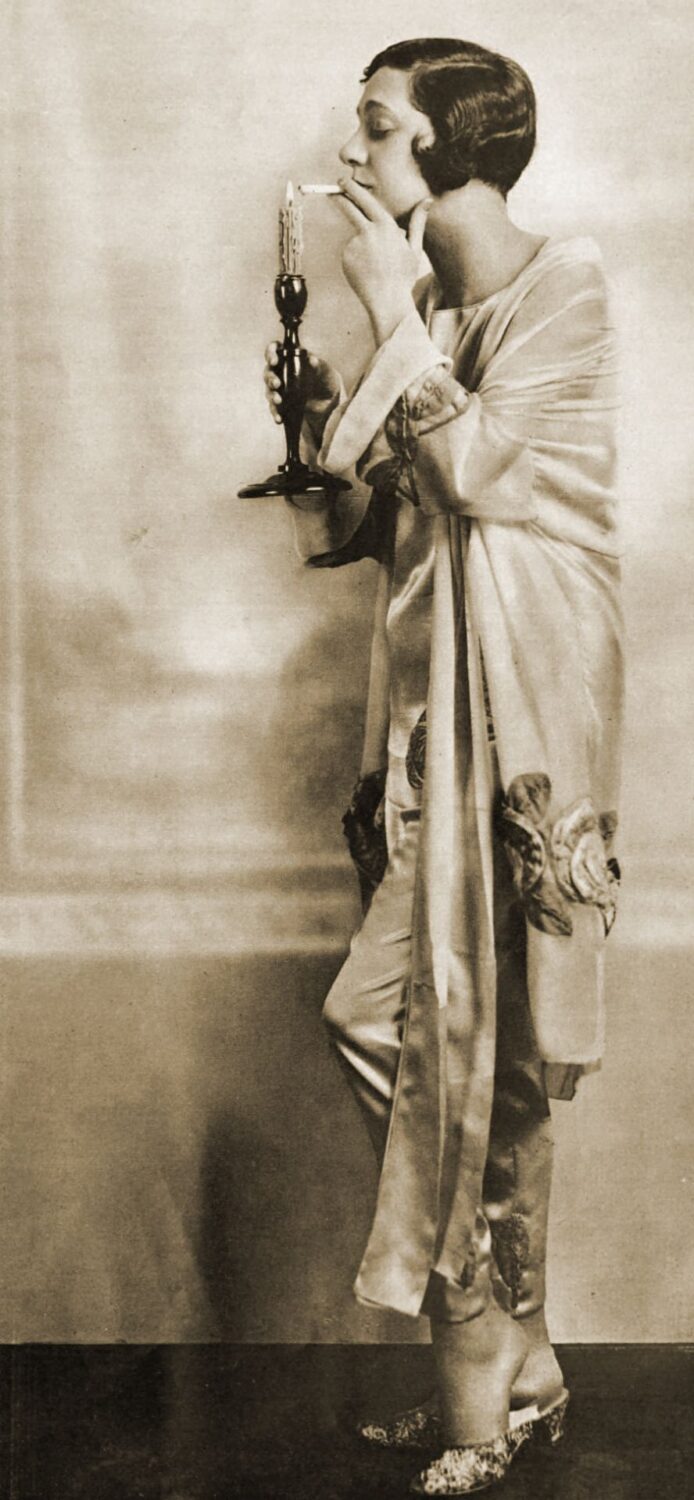 gertrude lawrence feet 6