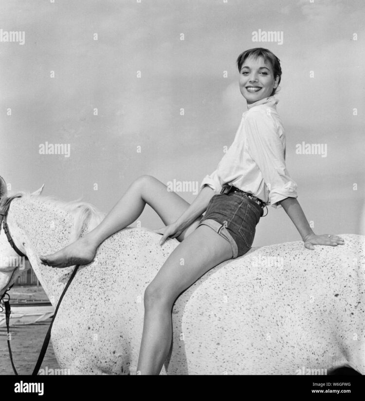 gia martinelli feet 5