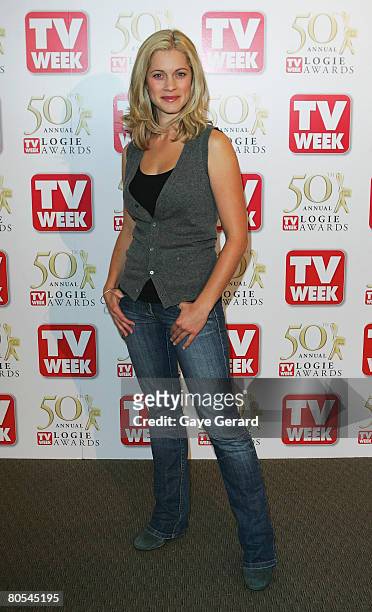 gillian alexy feet 5