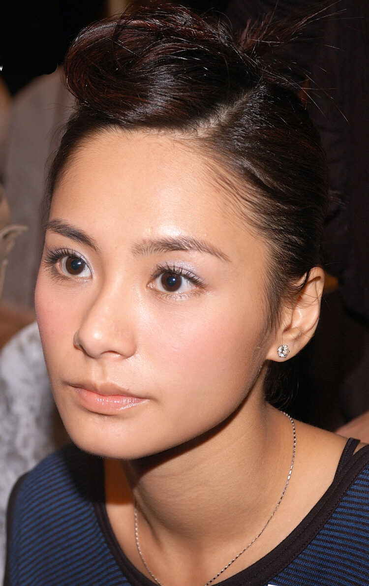 gillian chung feet 4