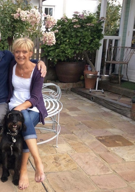 gillian wright feet 6