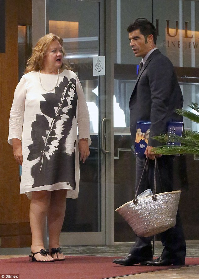 gina rinehart feet 5