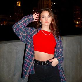 giovanna ditro feet 4