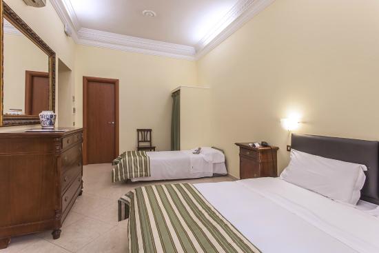 giovanna roman feet 5