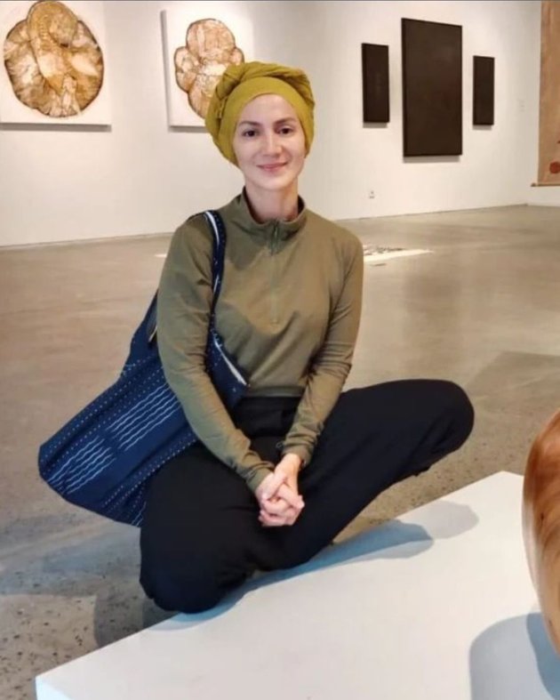 gita bhebhita feet 3