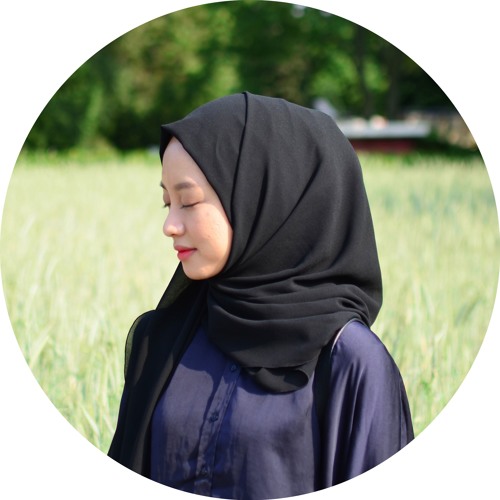 gita savitri devi feet