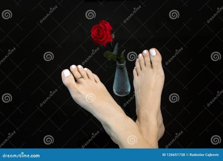 giuliana marton feet 3