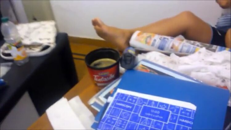 gladys fernanda feet 5