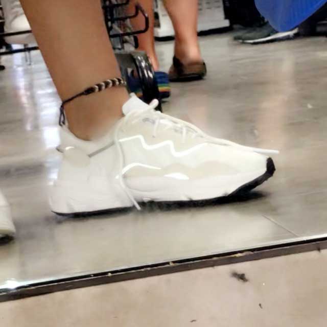 glamwithdarcey feet 6