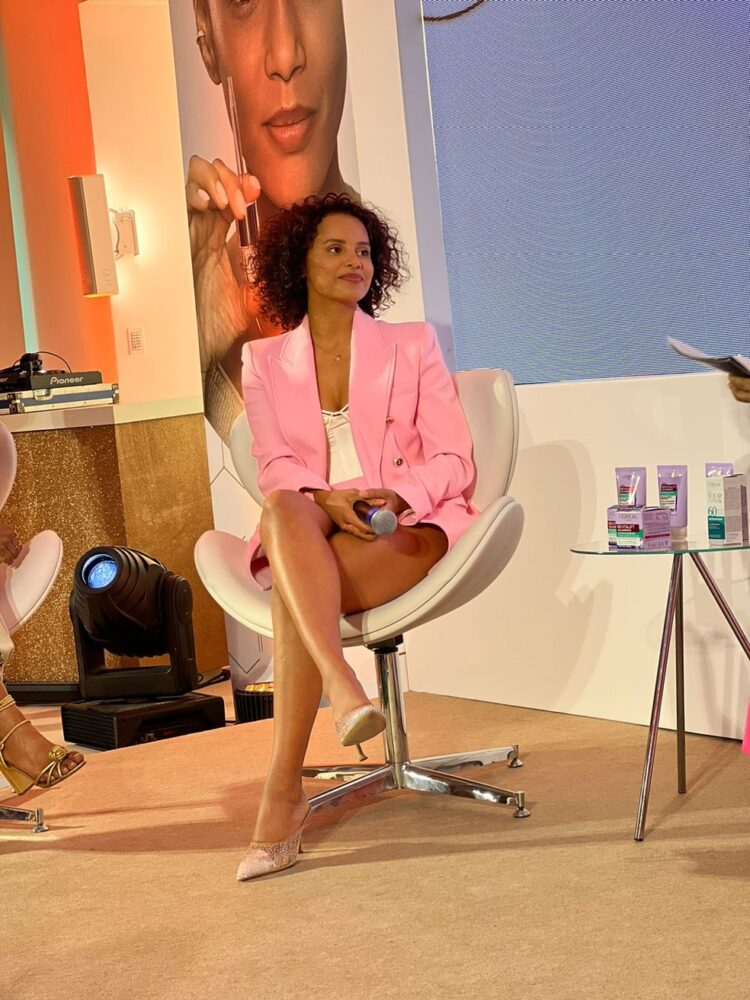 gleici damasceno feet 6