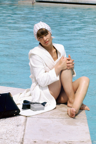 glenda jackson feet 1