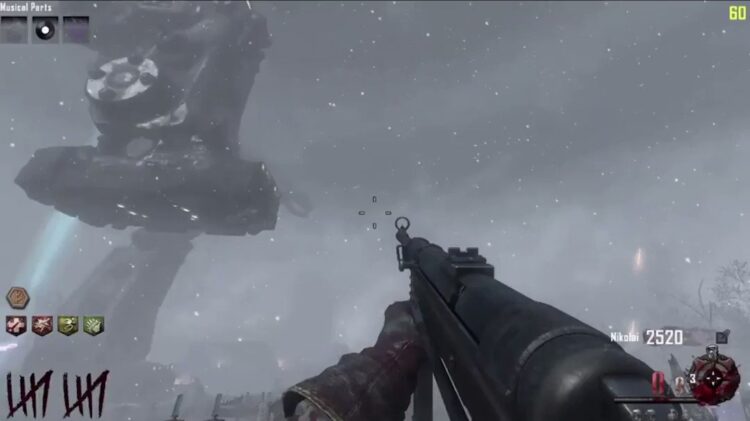 glitching queen feet 5