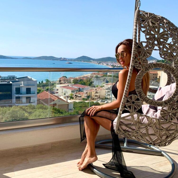 gloria ivanova feet 2