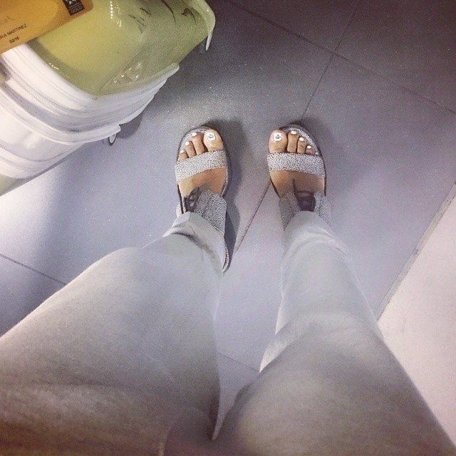 gloria martinez feet 3