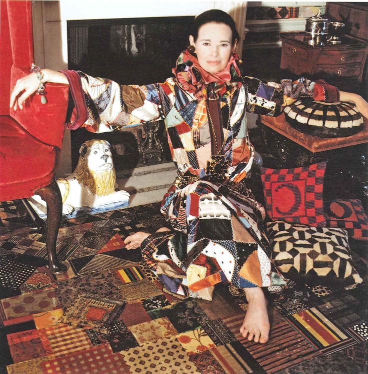 gloria vanderbilt feet 6