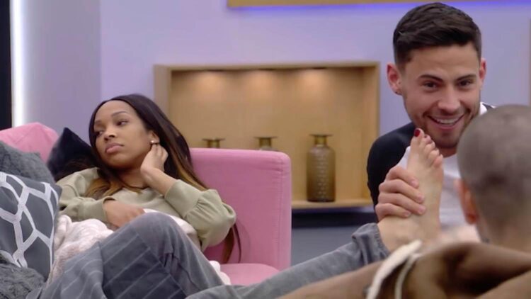 glory johnson feet 3