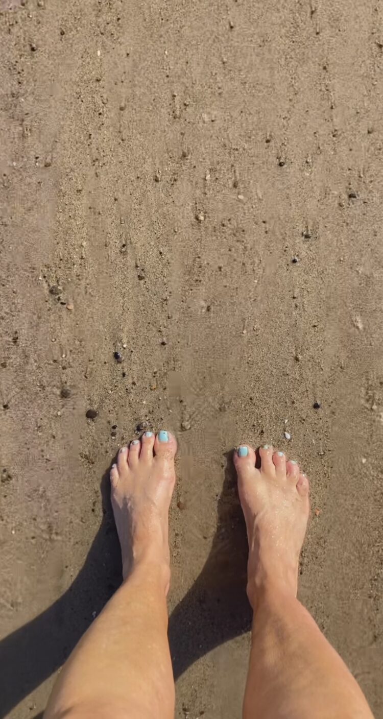 glynis barber feet 5