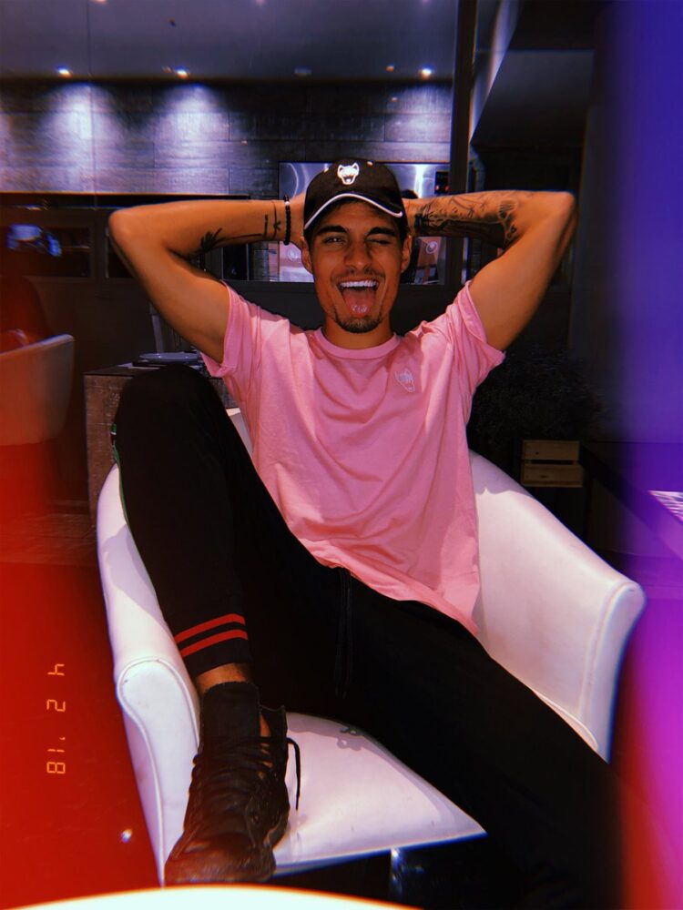 gonzalo soloa feet 3