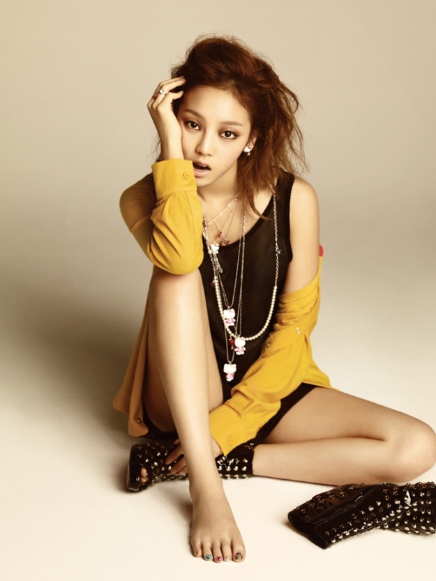 goo hara feet