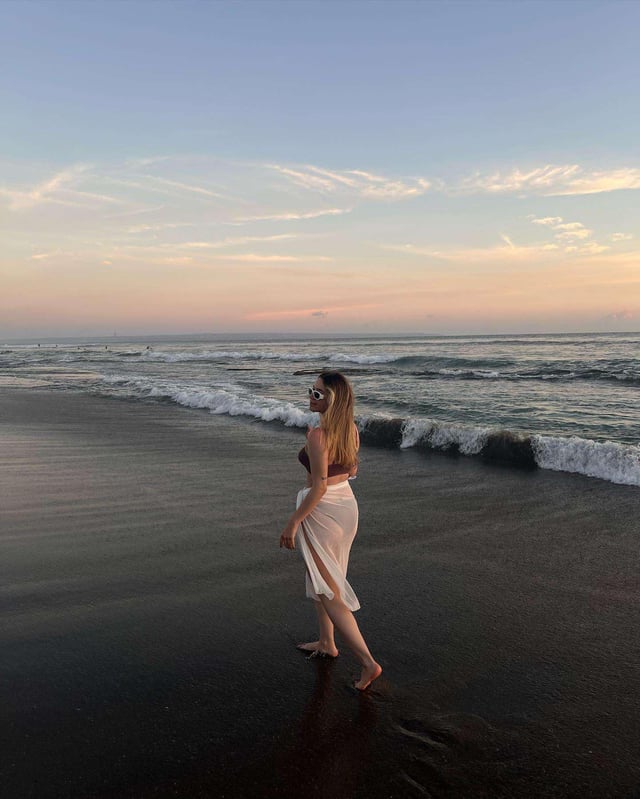 gozde demiral feet 4