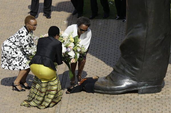 graca machel feet 4