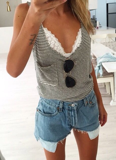 grace bosstick feet 2