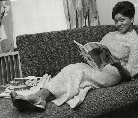 grace bumbry feet 2