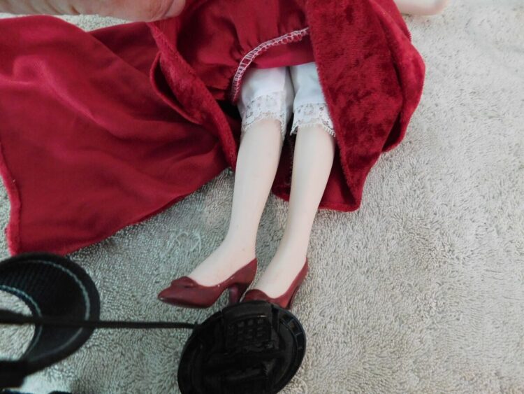 grace coolidge feet 2