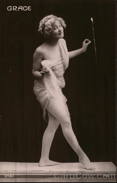 grace davidson feet 2