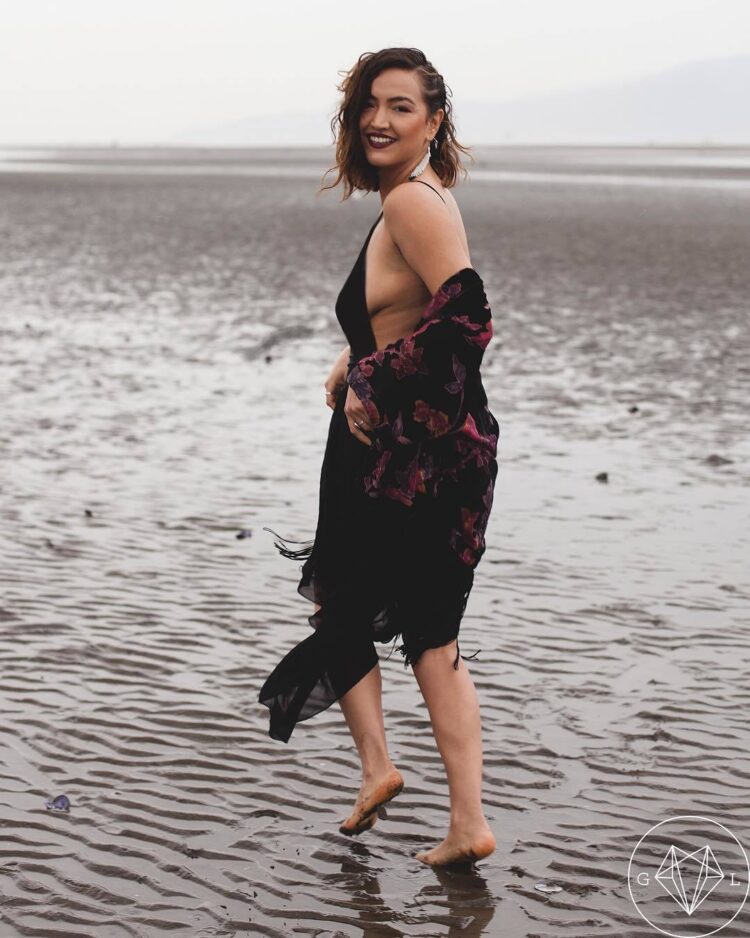 grace dove feet 4