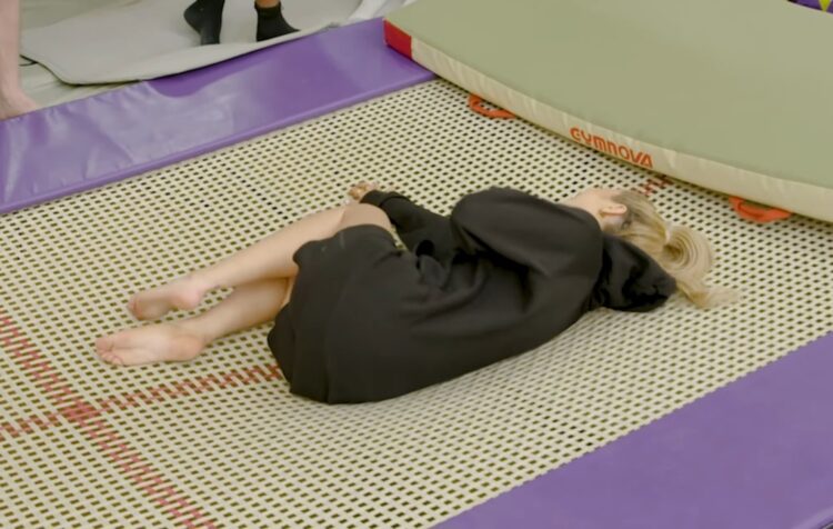 grace keeling feet 4