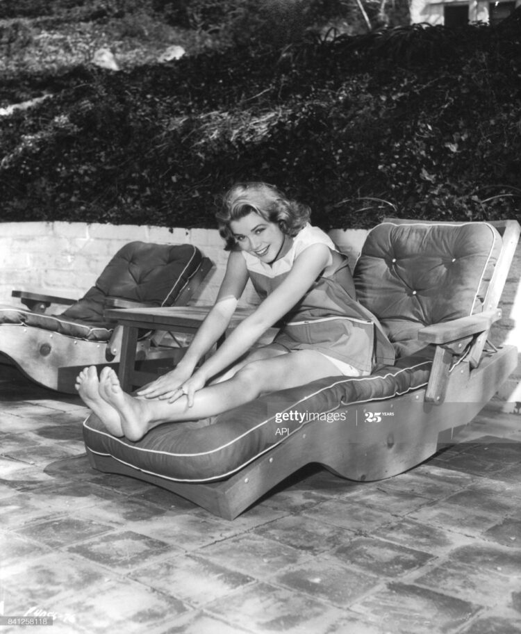 grace kelly feet 2