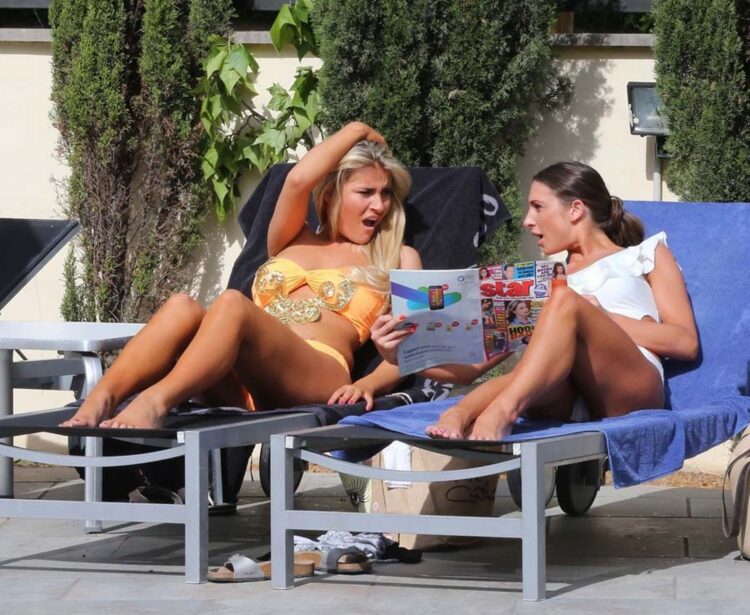 grace kousoulou feet 1