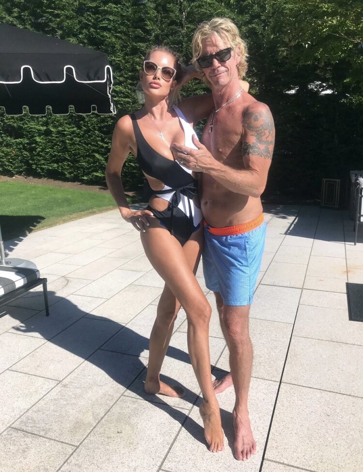 grace mckagan feet 6