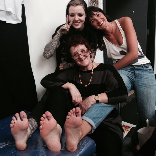 grace neutral feet 1