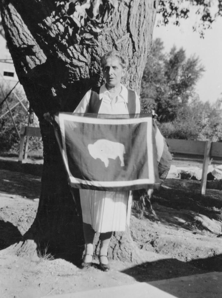 grace raymond hebard feet 2