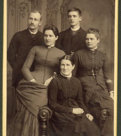 grace raymond hebard feet 5