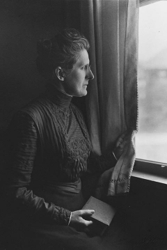 grace raymond hebard feet