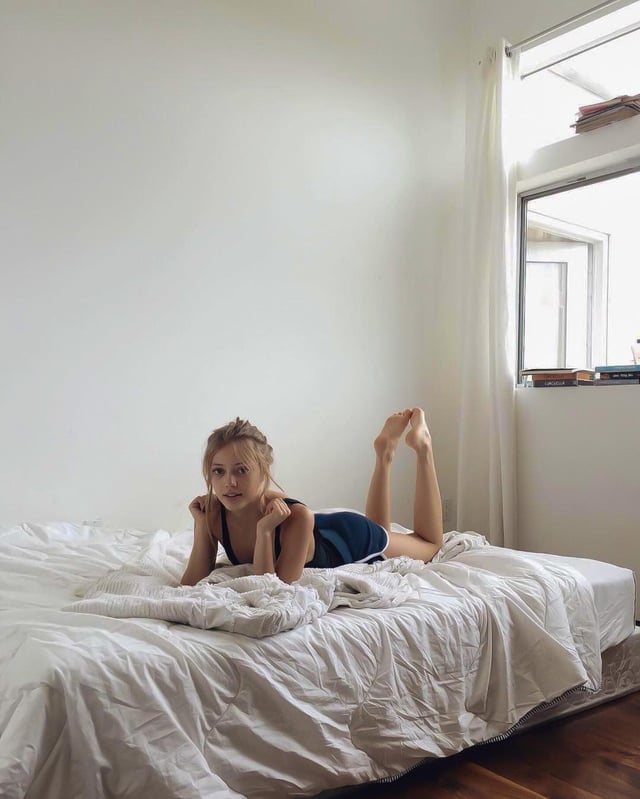 grace van dien feet 6