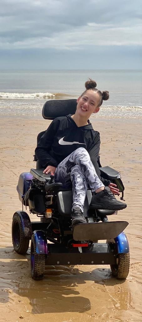 grace wolstenholme feet 4