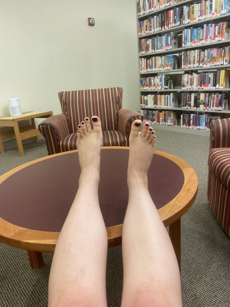 graces.faces feet 3 scaled