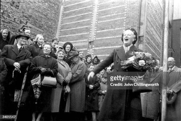 gracie fields feet 5