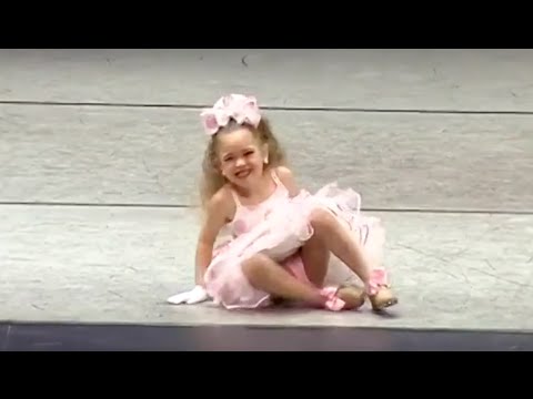 gracie haschak feet 4