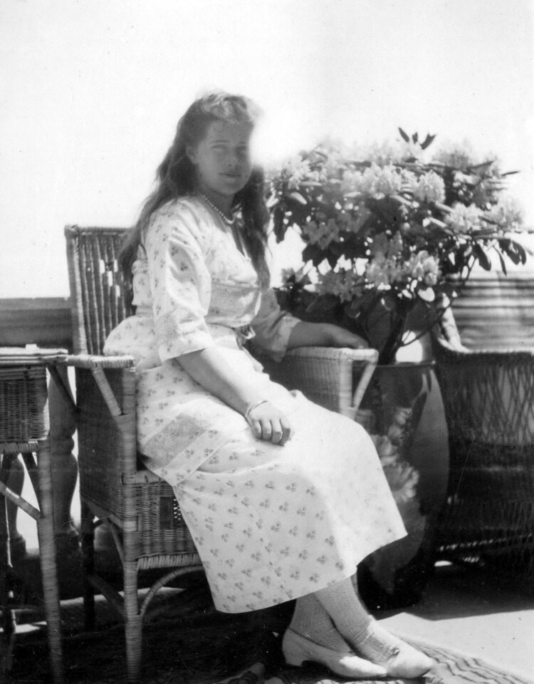 grand duchess maria nikolaevna of russia feet 2 scaled
