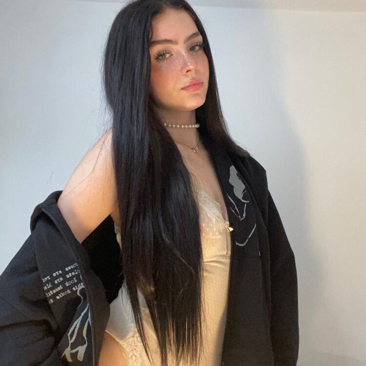 greta gabriella kazaren feet