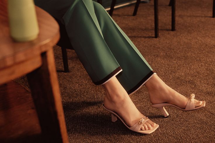 greta varlese feet 5